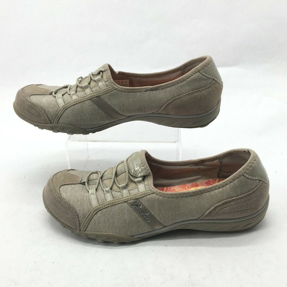 Skechers Relaxed Fit Pretty Lady Slip On Sneakers
